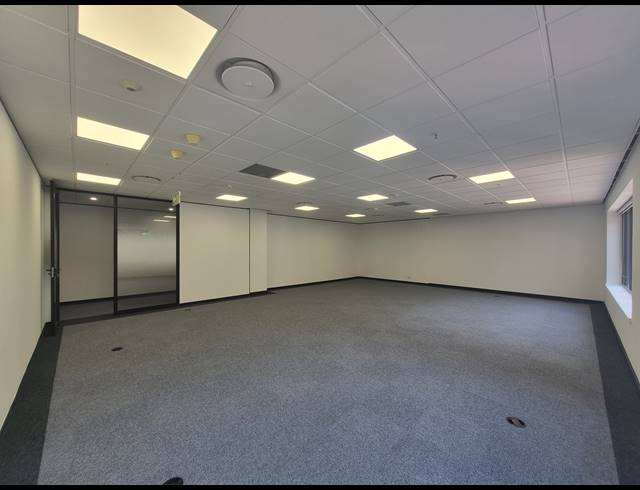 100M² OFFICE TO LET IN SANDTON CENTRAL